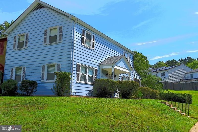 12547 Woodstock Dr E, Upper Marlboro, MD 20772