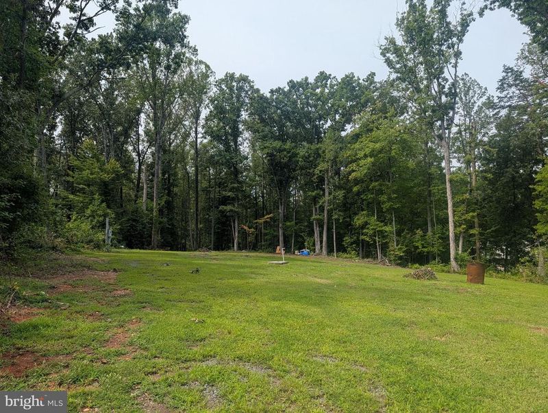 37 Honey Ln, Stafford, VA 22554