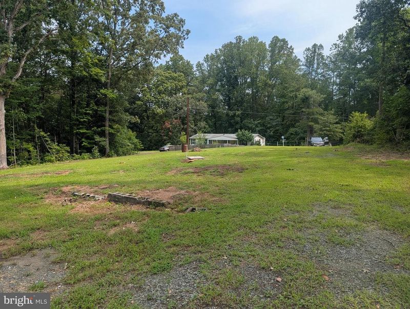 37 Honey Ln, Stafford, VA 22554