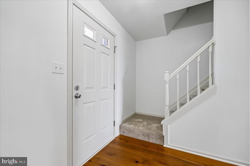 19327 Hottinger Cir, Germantown, MD 20874