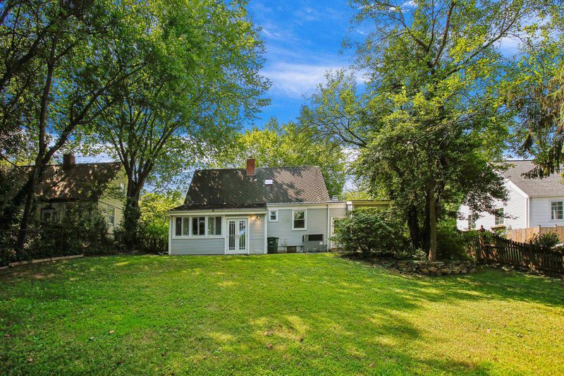 514 Anne St, Falls Church, VA 22046