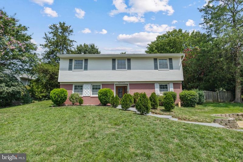 4600 Picot Rd, Alexandria, VA 22310