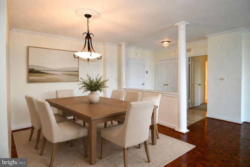 1250 S Washington St #714, Alexandria, VA 22314