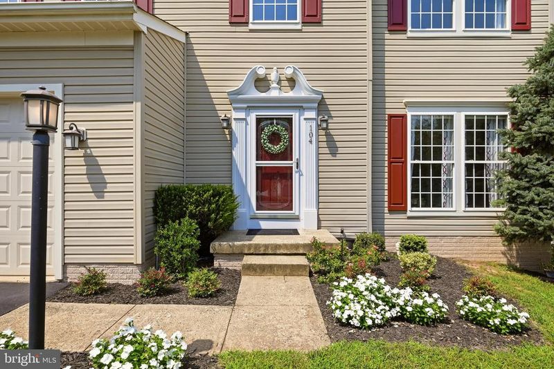 104 Duvall Ct SE, Leesburg, VA 20175