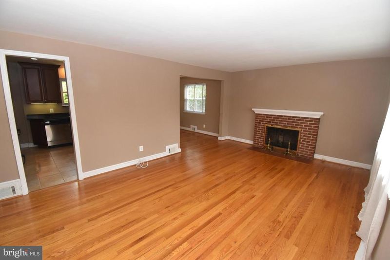 6627 32nd St N, Arlington, VA 22213