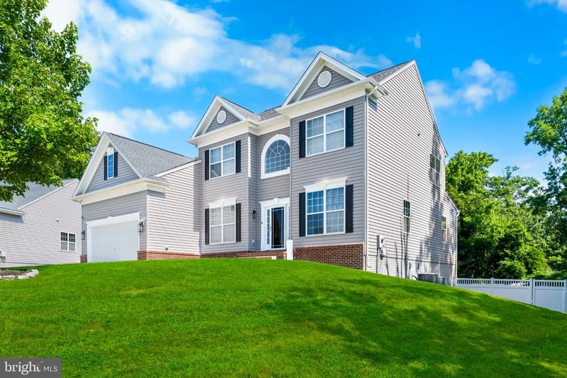 9500 Lormar Ln, Clinton, MD 20735