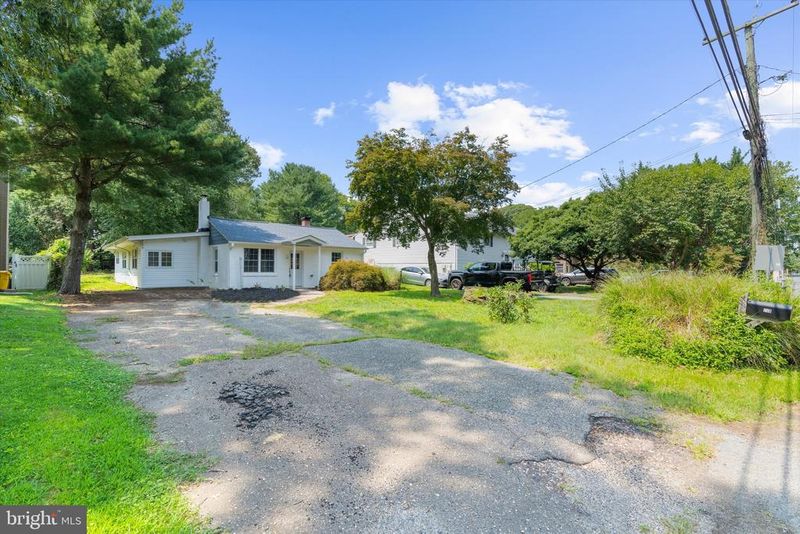 758 Whitneys Landing Dr, Crownsville, MD 21032