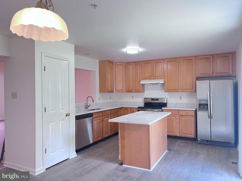 2101 Buell Dr, Frederick, MD 21702