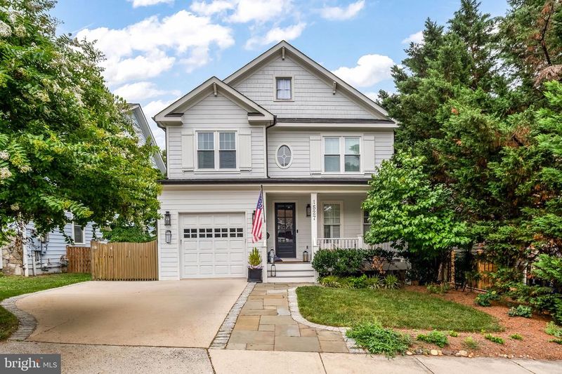 1527 N Randolph St, Arlington, VA 22207