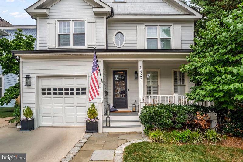 1527 N Randolph St, Arlington, VA 22207