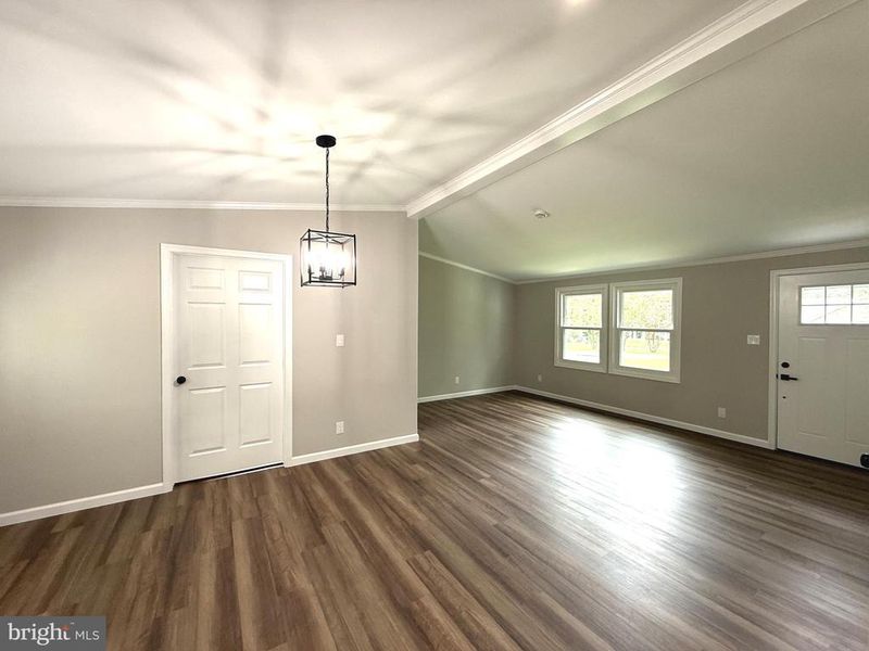 707 Holly Corner Rd, Fredericksburg, VA 22406