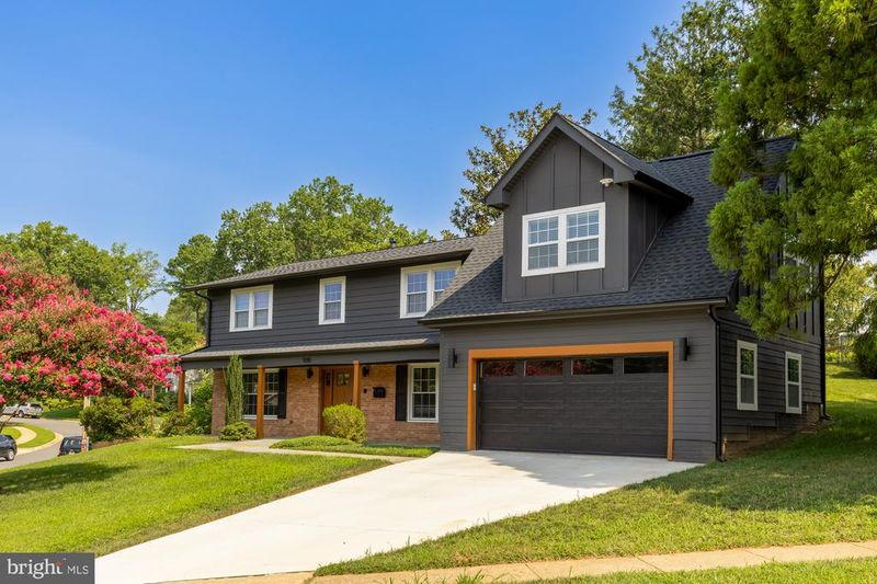 5010 King Richard Dr, Annandale, VA 22003