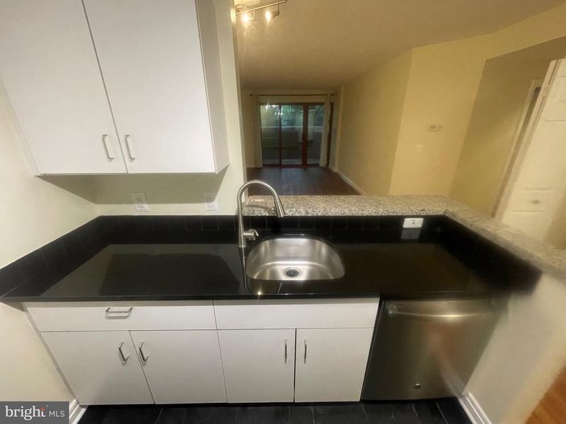 2301 N St NW #102, Washington, DC 20037