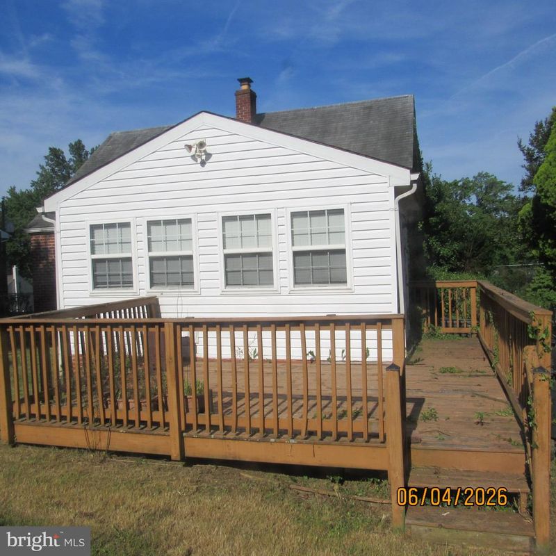 2000 Gaylord Dr, Suitland, MD 20746