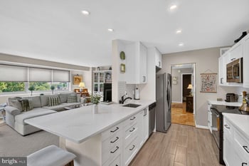 5100 Dorset Ave #309, Chevy Chase, MD 20815