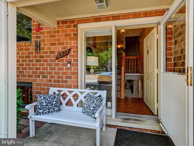 8927 Skyrock Ct, Columbia, MD 21046