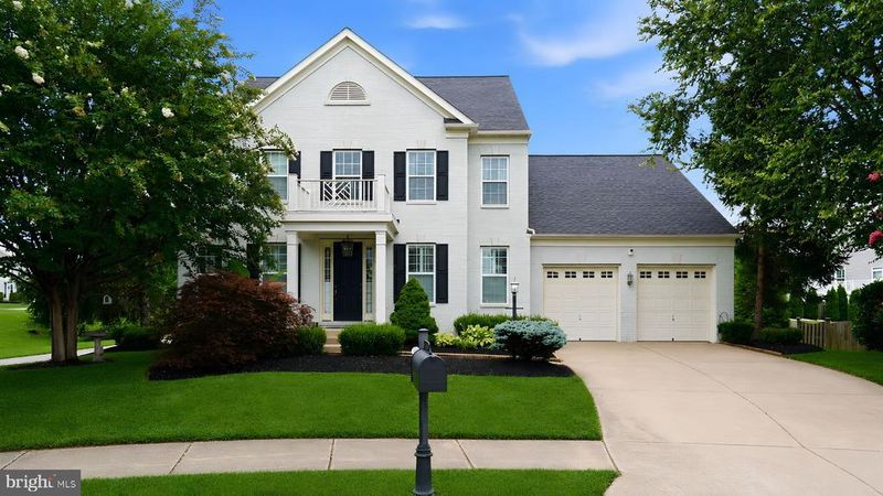 5520 Gracelyn Ct, Woodbridge, VA 22193