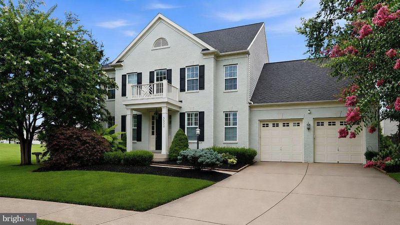 5520 Gracelyn Ct, Woodbridge, VA 22193