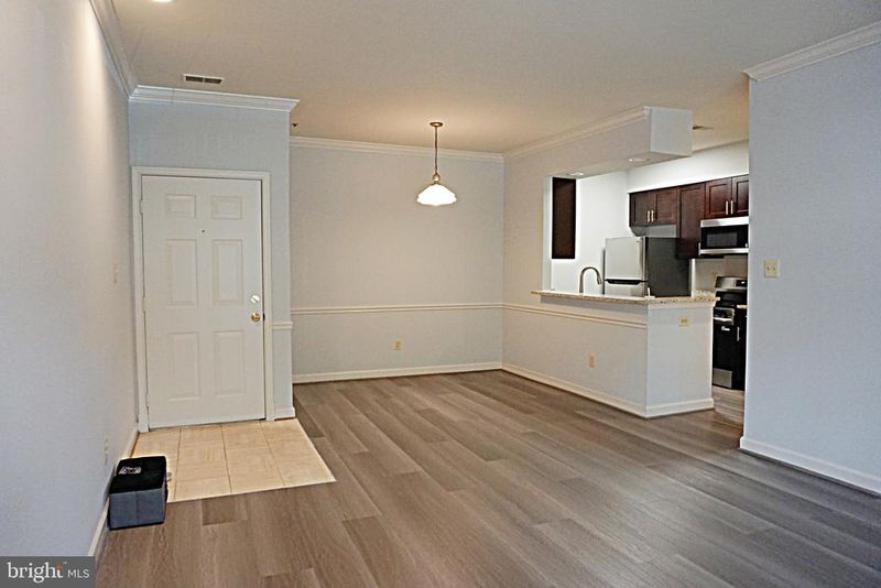 10824 Antigua Ter #103, Rockville, MD 20852