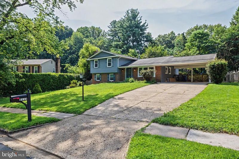 2113 Sheriff Ct, Vienna, VA 22181