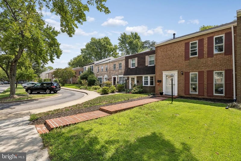 6450 Gildar St, Alexandria, VA 22310