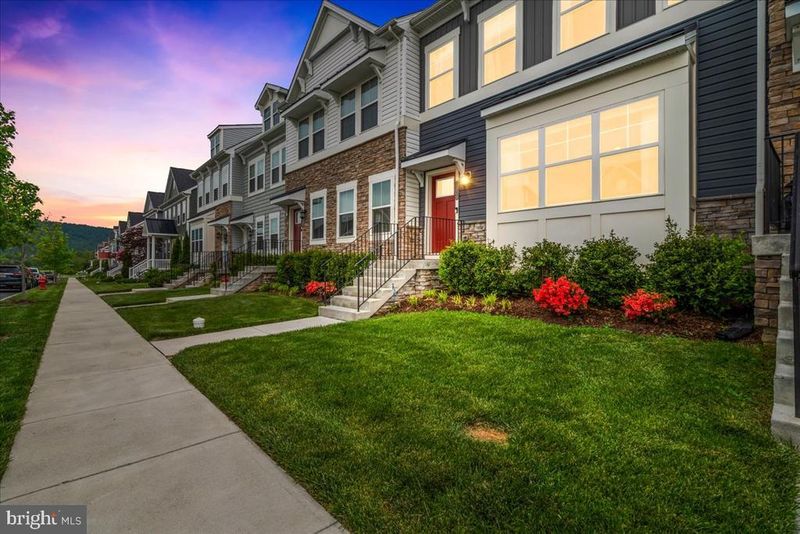 1309 Crampton Pl, Brunswick, MD 21716