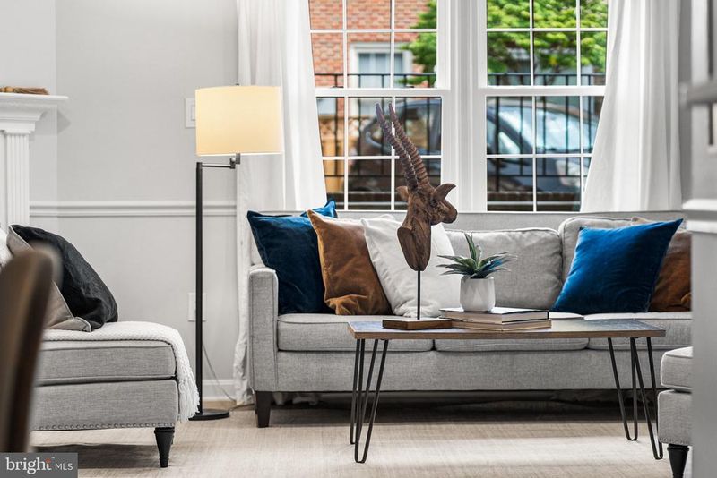 1104 N Stafford St #1, Arlington, VA 22201