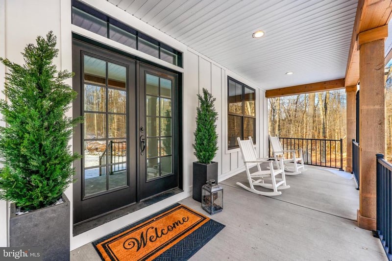 981 Day Rd, Sykesville, MD 21784