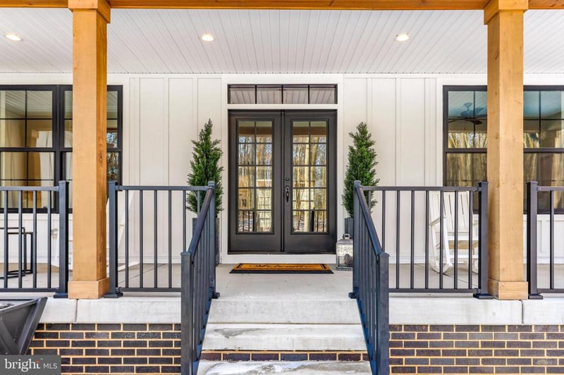 981 Day Rd, Sykesville, MD 21784