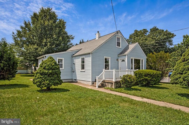 413 Laura Ave, Linthicum Heights, MD 21090