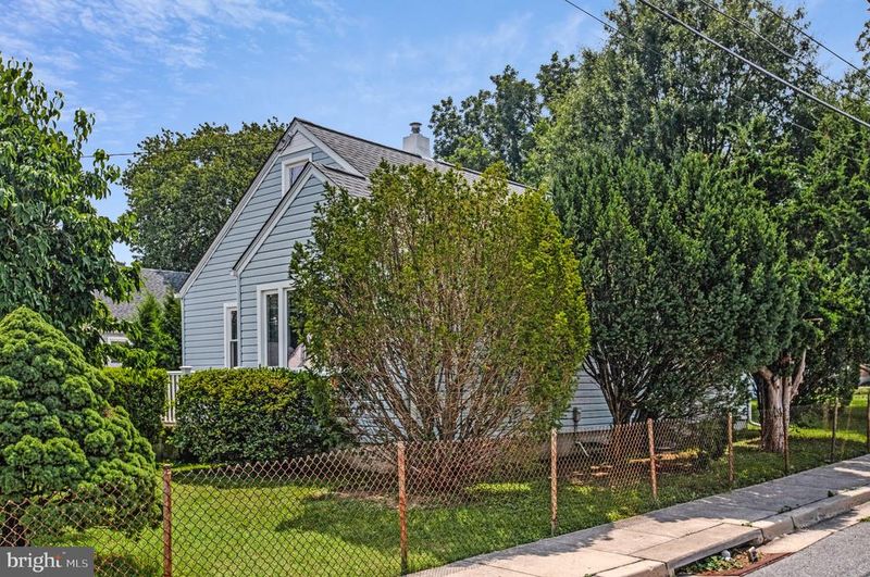 413 Laura Ave, Linthicum Heights, MD 21090