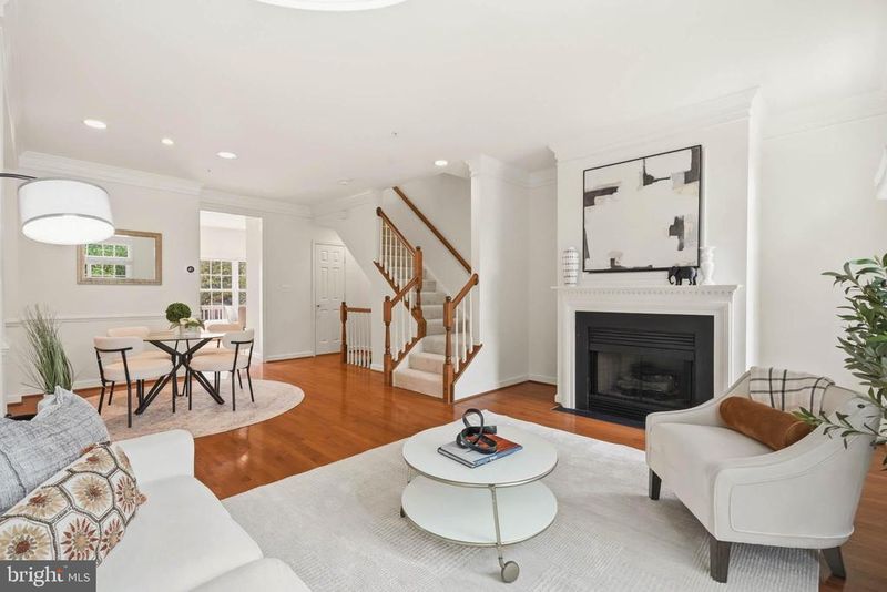 118 Garcia Ln, Rockville, MD 20850