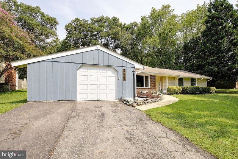 2761 Pinewood Dr, Waldorf, MD 20601