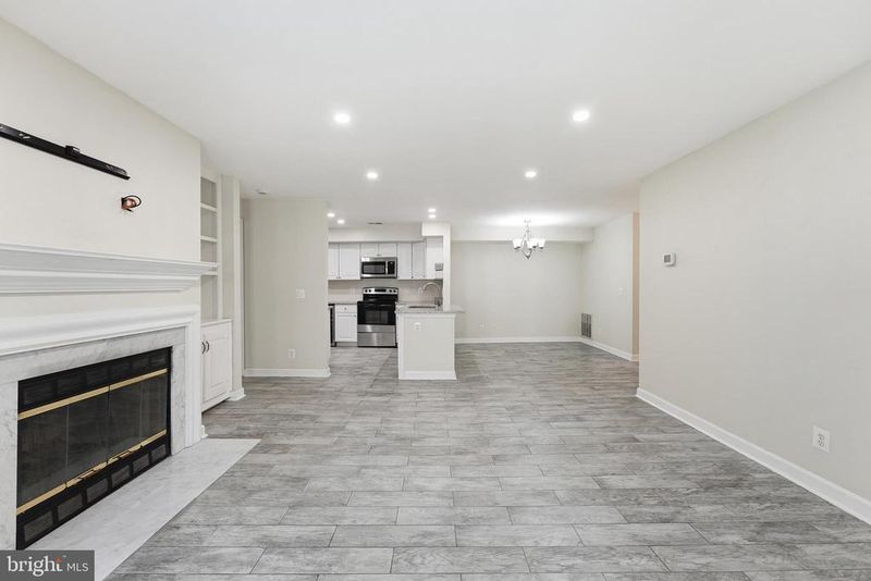 3804 Ridge Knoll Ct #310A, Fairfax, VA 22033