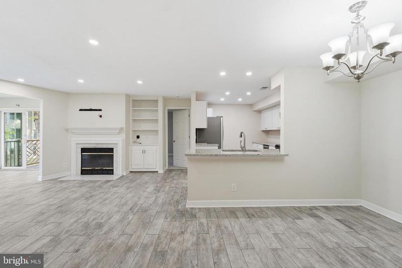 3804 Ridge Knoll Ct #310A, Fairfax, VA 22033