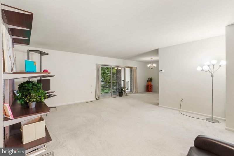 3367 S Leisure World Blvd #95-2A, Silver Spring, MD 20906