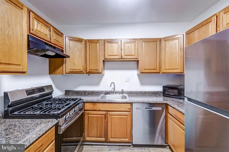 3805 Swann Rd #301, Suitland, MD 20746