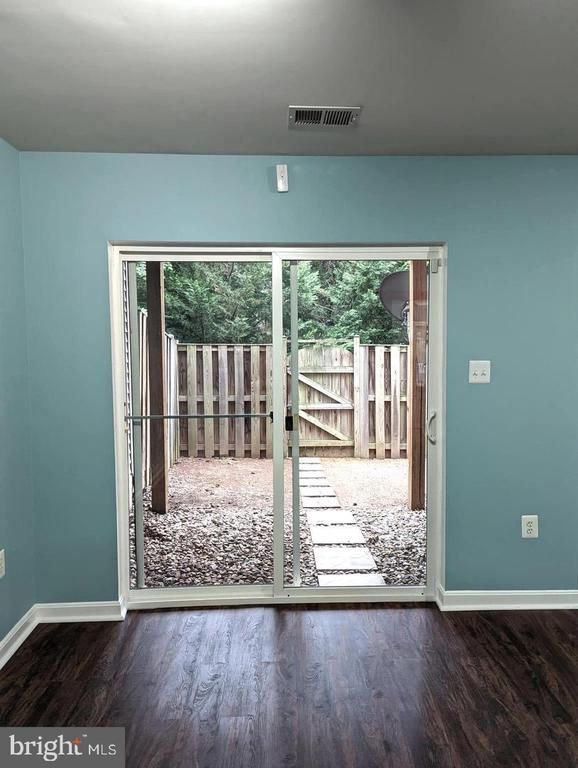 14173 Hunters Way, Gainesville, VA 20155