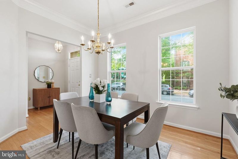 326 Chestnut Hill St, Gaithersburg, MD 20878