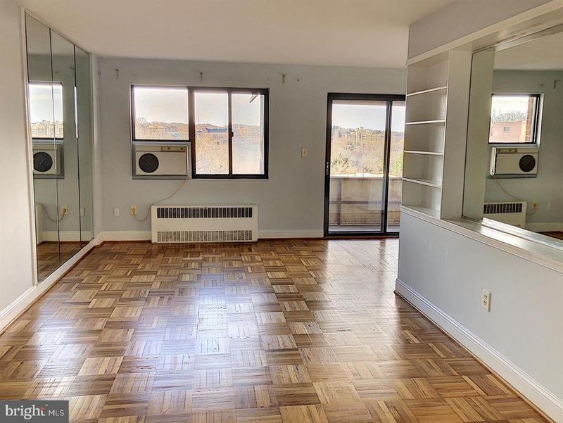 1573 N Colonial Ter #201-Y, Arlington, VA 22209