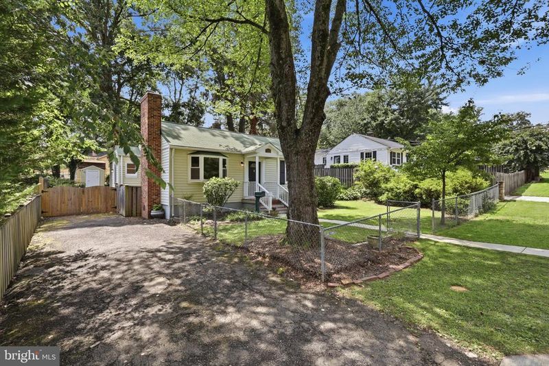 10925 Milburn St, Fairfax, VA 22030