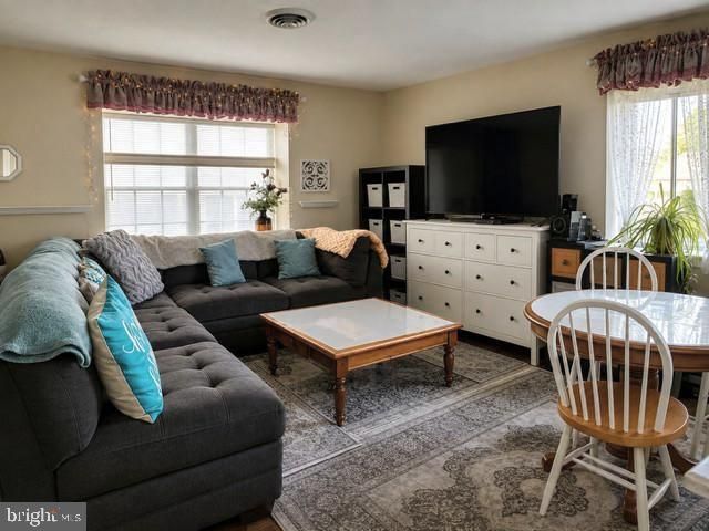 7058 Basswood Rd, Frederick, MD 21703