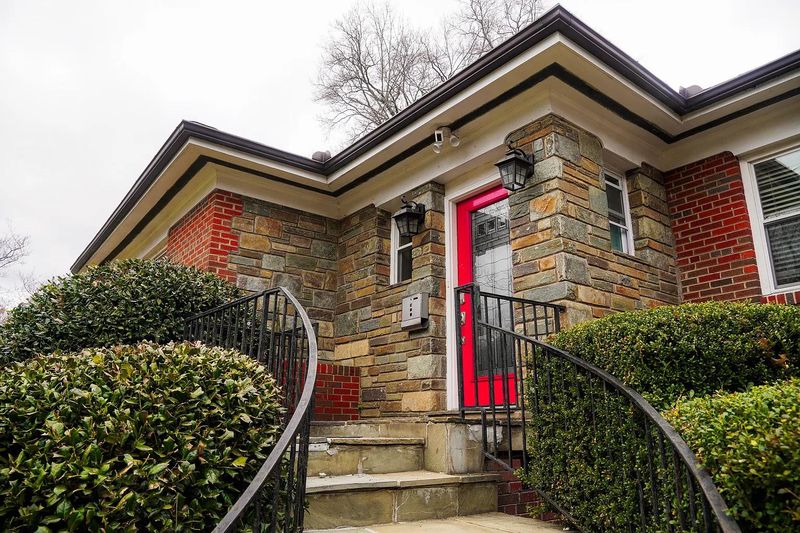 1633 Kalmia Rd NW, Washington, DC 20012
