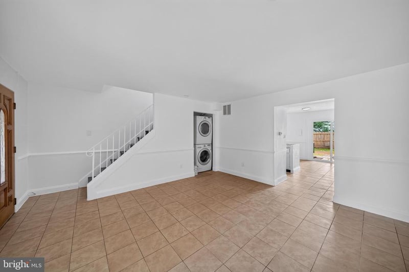 9248 Hood Rd, Manassas, VA 20110