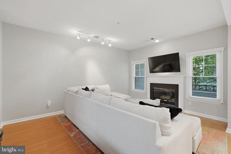 12016 Taliesin Pl #25, Reston, VA 20190