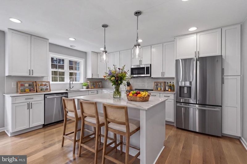 6134 11th Rd N, Arlington, VA 22205