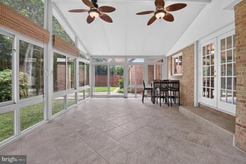 9612 Annlee Ter, Bethesda, MD 20817