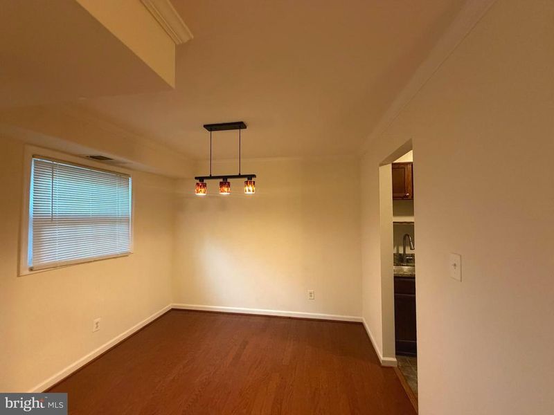3814 Lyndhurst Dr #103, Fairfax, VA 22031
