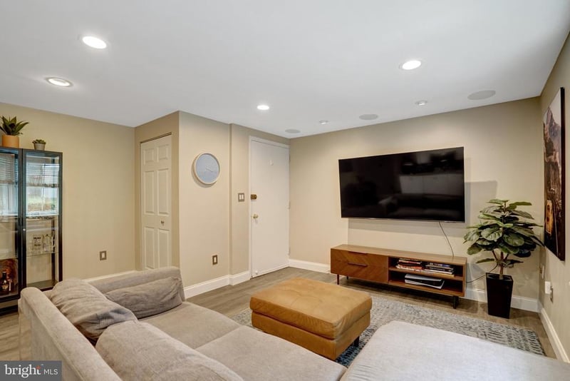 706 S Arlington Mill Dr #18103, Arlington, VA 22204