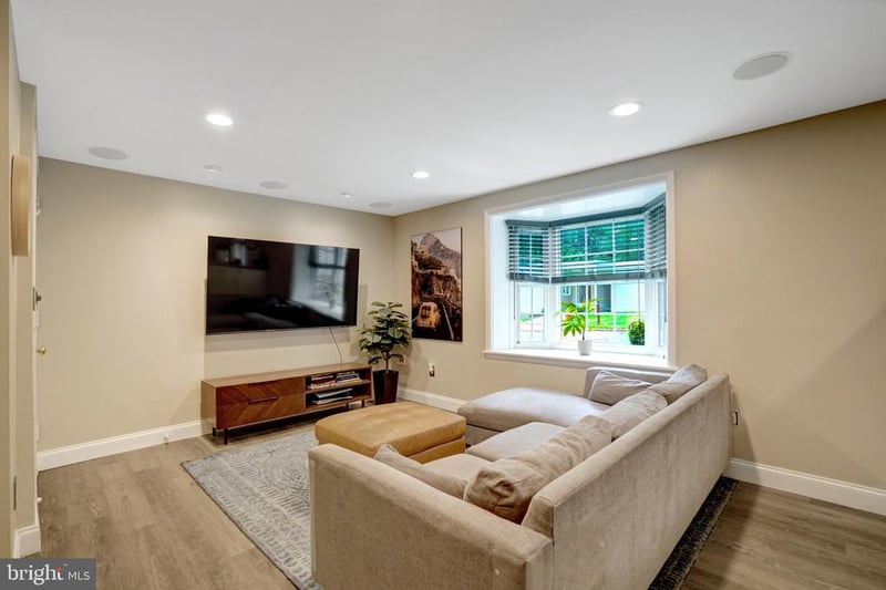 706 S Arlington Mill Dr #18103, Arlington, VA 22204